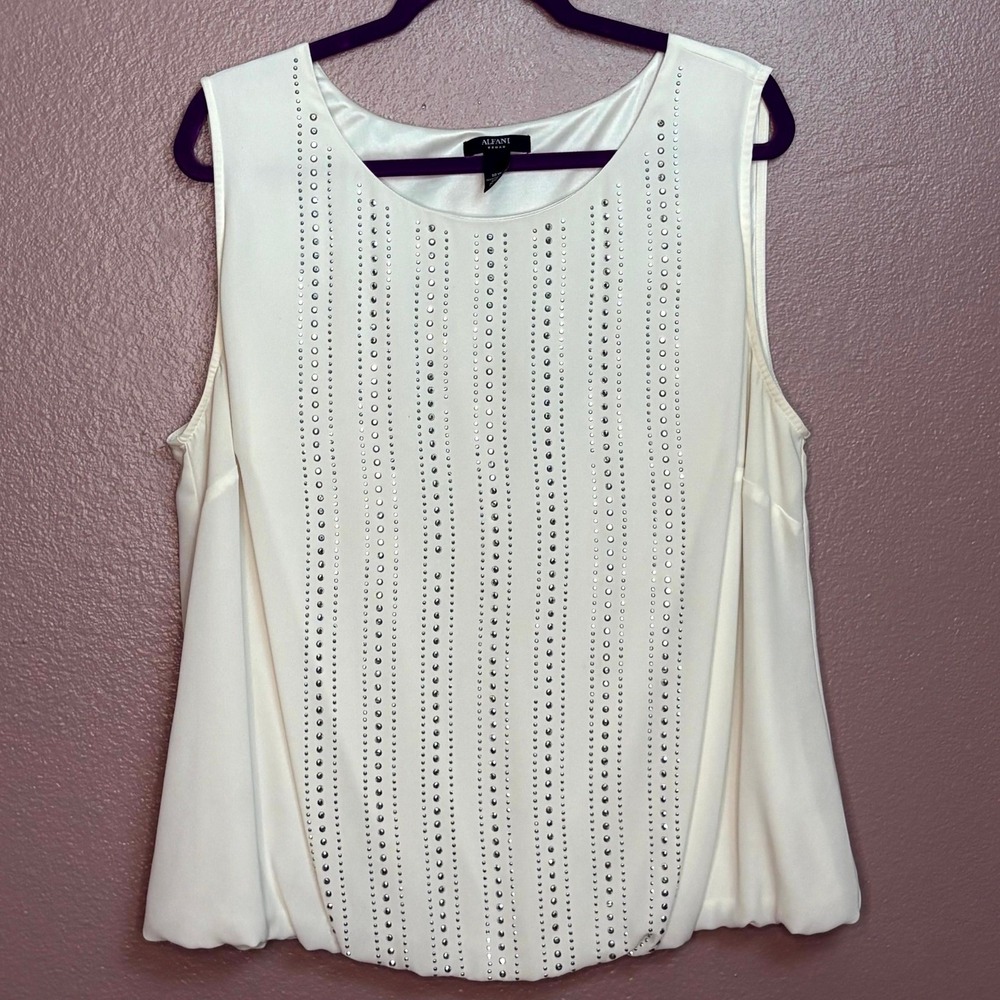 Alfani Woman White Embellished Sleeveless Blouse Top Plus‎ Size 18W
